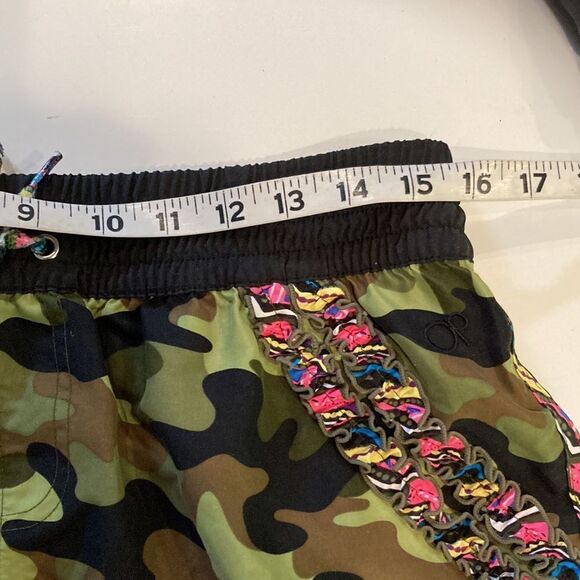 OP pacific, camo plus ruffle shorts, size Junior large - Picture 5 of 7